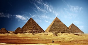 cropped-cropped-piramides-egito-wallpaper1